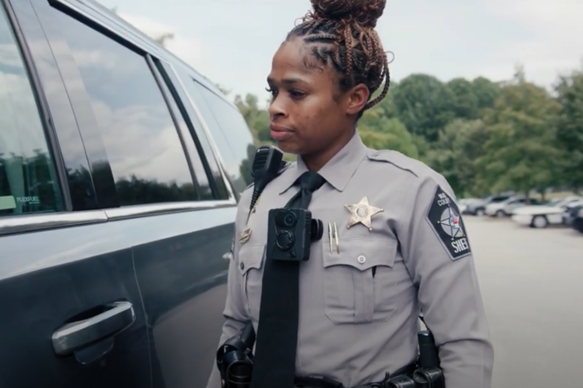 body cam on police officer